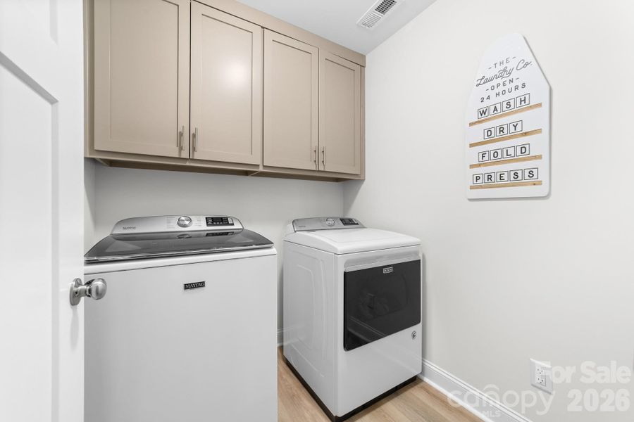 Image 33 of a home in .