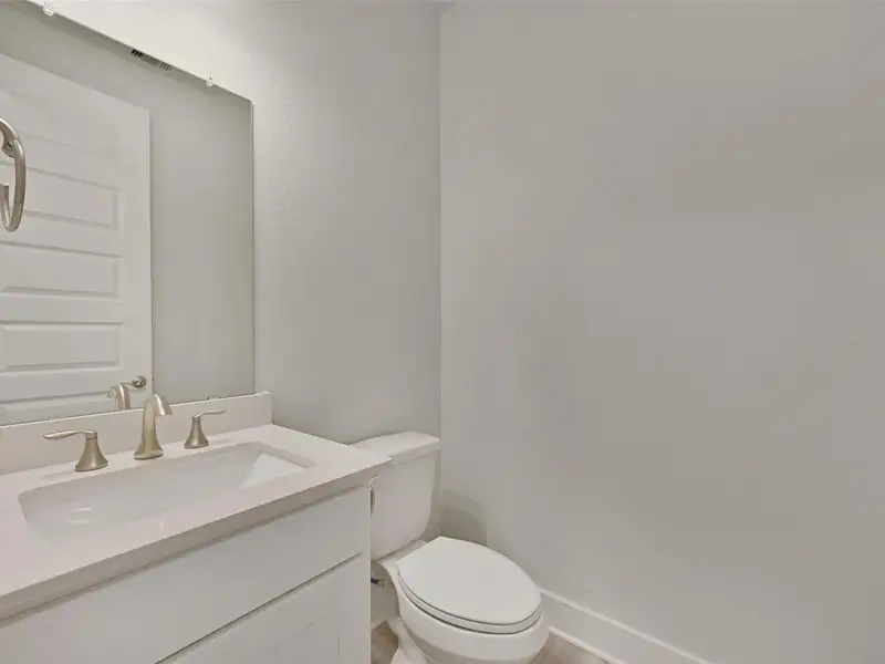 Image 38 of a home in Lago Mar.