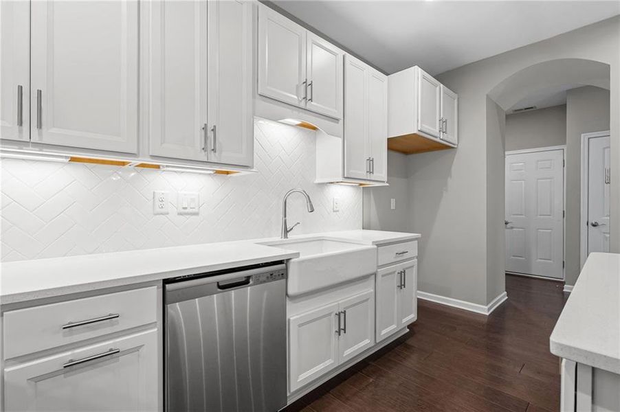 Furnished interior view inside a new home in Laurel Farms, Dallas (Image 4).