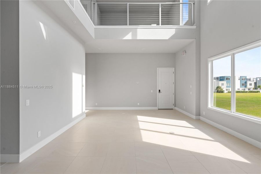 Spacious, unfurnished interior of a new home in , Reunion (Image 12). Spacious, unfurnished interior of a new home in , Reunion (Image 12).