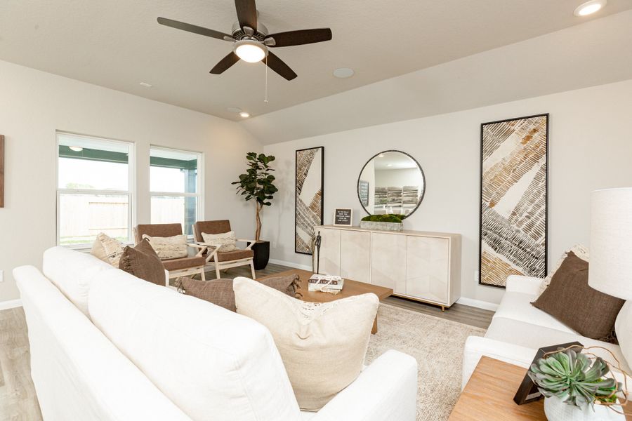 Furnished interior view inside a new home in Sunrise Cove, Texas City (Image 2).