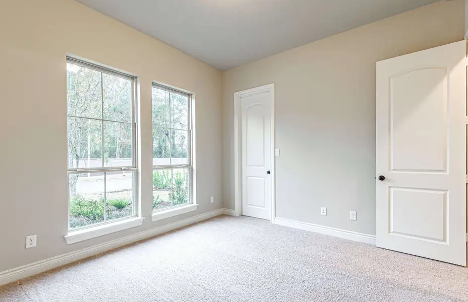 Representative unfurnished interior of a home built from the 3616 by Ravenna Homes in Artavia 70′, Conroe (Image 50).