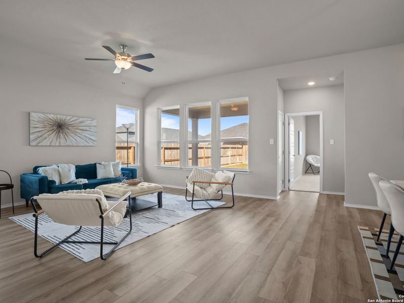 Furnished interior view inside a new home in Hannah Heights, Seguin (Image 7).