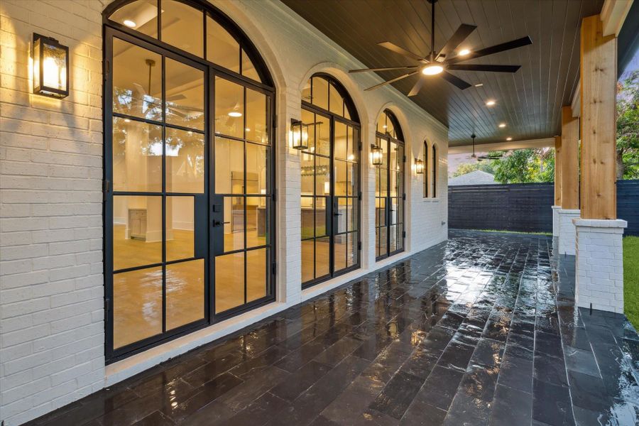 Large covered back patio is bonus entertaining space*Picture is of a recently constructed home by the builder.  1519 Candlelight will be similar in quality, but these pictures are not meant to be an exact representation of the new home. Specs of home may change at sole discretion of the seller.