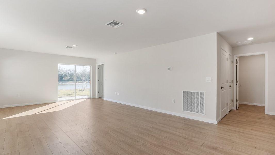 Spacious, unfurnished interior of a new home in Asher Park, Lehigh Acres (Image 10). Spacious, unfurnished interior of a new home in Asher Park, Lehigh Acres (Image 10).