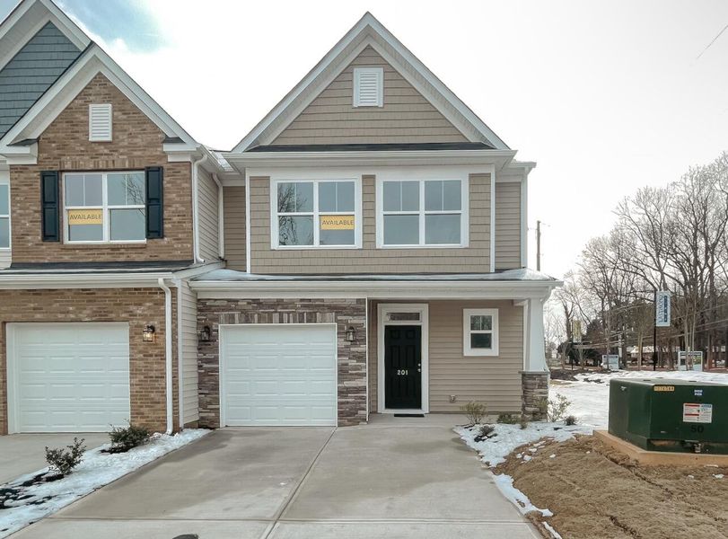Image 21 of a home in East Main Townes.