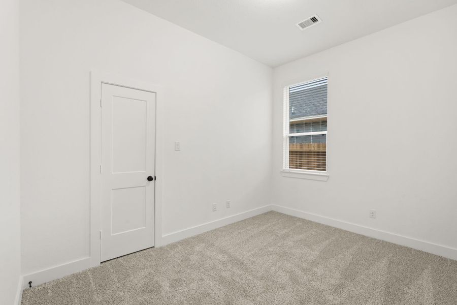 Spacious, unfurnished interior of a new home in Mulberry Farms, Santa Fe (Image 13). Spacious, unfurnished interior of a new home in Mulberry Farms, Santa Fe (Image 13).