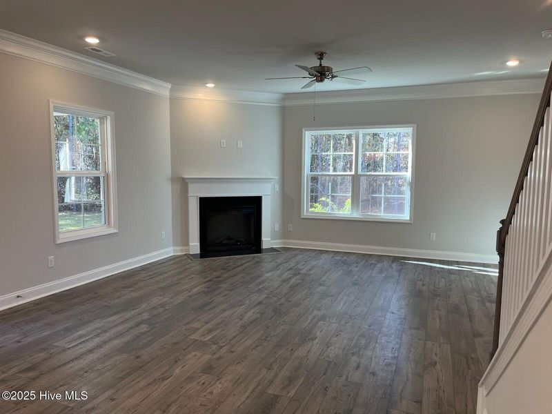 Spacious, unfurnished interior of a new home in Palmetto Creek, Bolivia (Image 19).