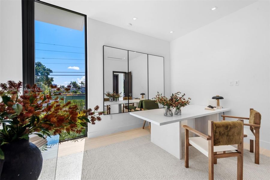 Furnished interior view inside a new home in , Hallandale Beach (Image 13).