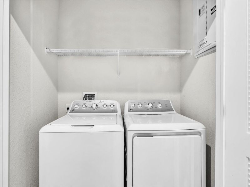 Close-up of interior finishes inside a home in , Belle Glade (Image 22).