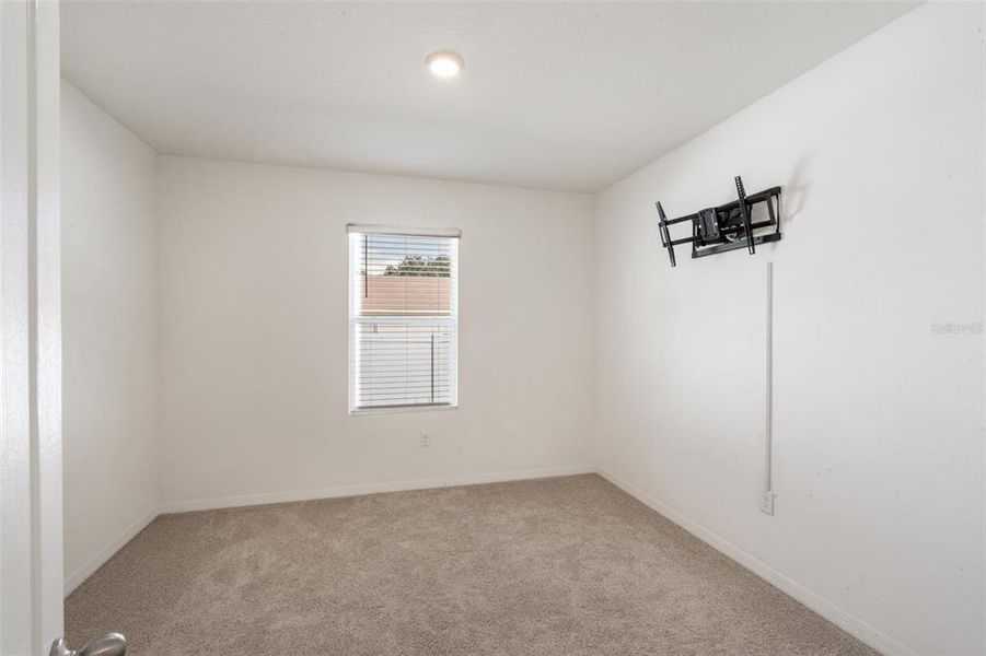 Spacious, unfurnished interior of a new home in Poinciana Enclave, Kissimmee (Image 21).