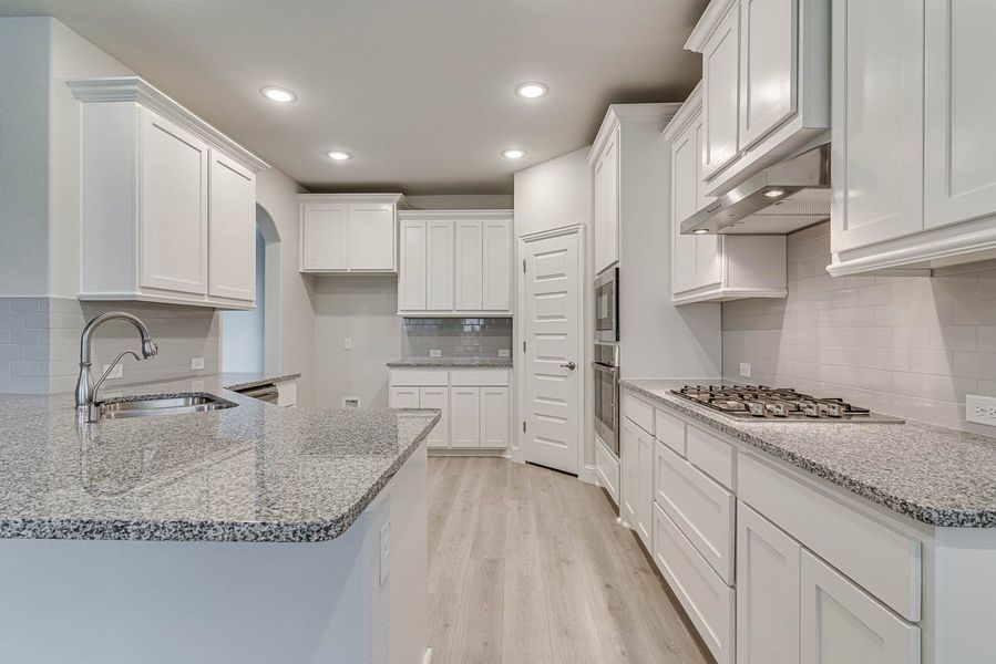 Furnished interior view inside a new home in Las Lomas, Forney (Image 6). Furnished interior view inside a new home in Las Lomas, Forney (Image 6).