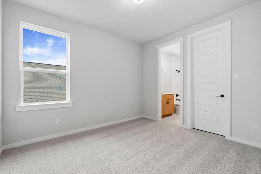 Spacious, unfurnished interior of a new home in Wolf Ranch, Georgetown (Image 19). Spacious, unfurnished interior of a new home in Wolf Ranch, Georgetown (Image 19).