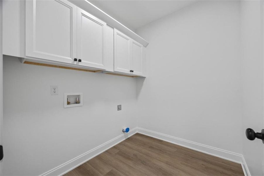 Spacious, unfurnished interior of a new home in , Monroe (Image 41).
