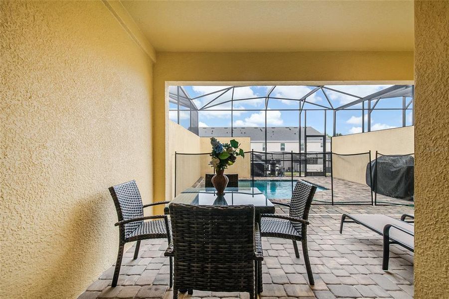 Exterior details and patio area of a home in , Kissimmee (Image 24).
