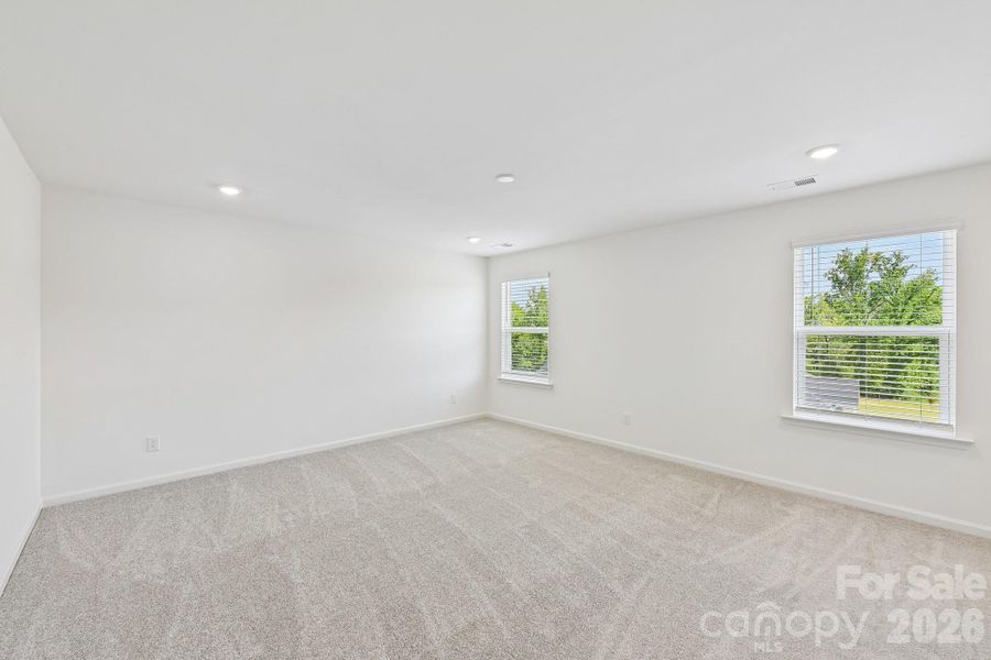 Spacious, unfurnished interior of a new home in Bella Vista Heritage, Denver (Image 31).