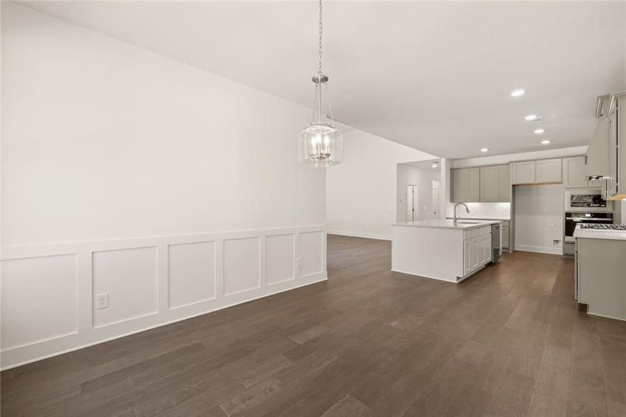 Spacious, unfurnished interior of a new home in , Gainesville (Image 38).