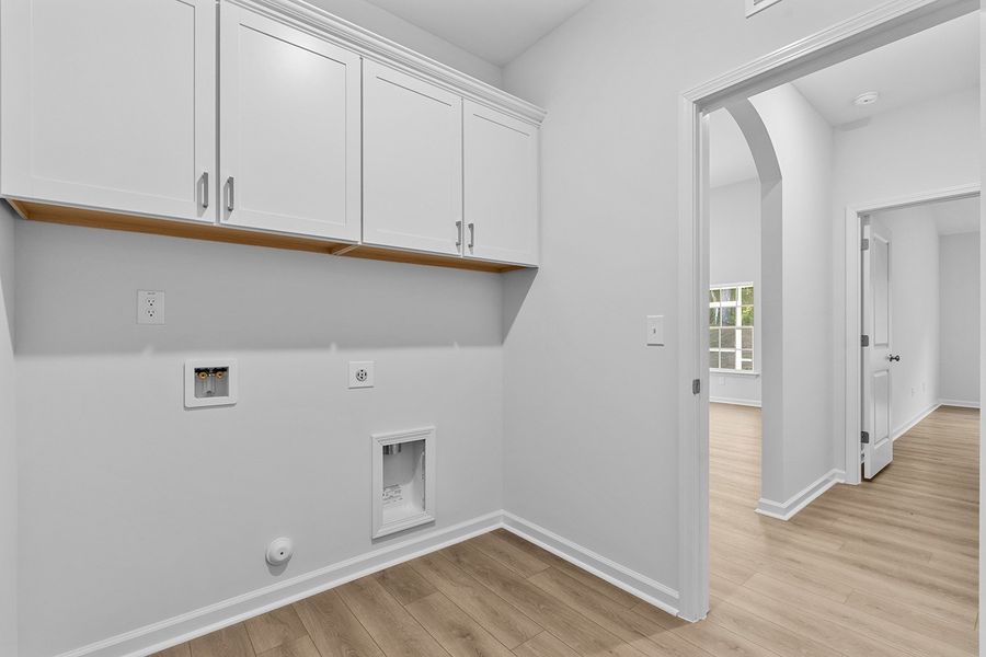Spacious, unfurnished interior of a new home in Brayden, Advance (Image 31). Spacious, unfurnished interior of a new home in Brayden, Advance (Image 31).