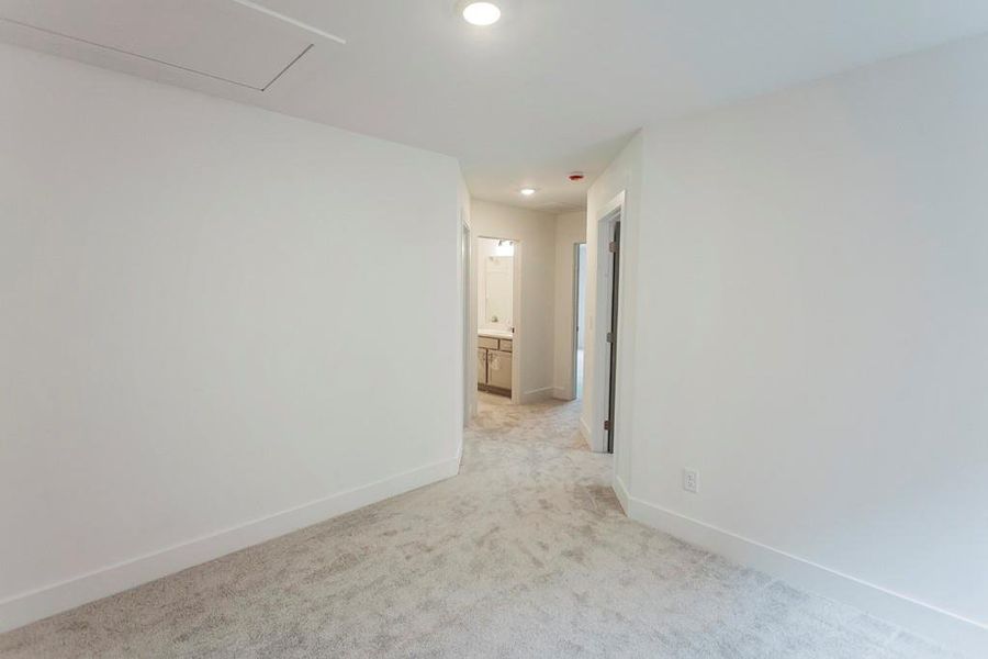 Spacious, unfurnished interior of a new home in , Buford (Image 23).