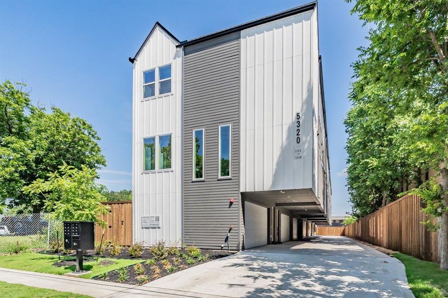 Front exterior of a new home in , Dallas, TX, highlighting curb appeal (Image 24).