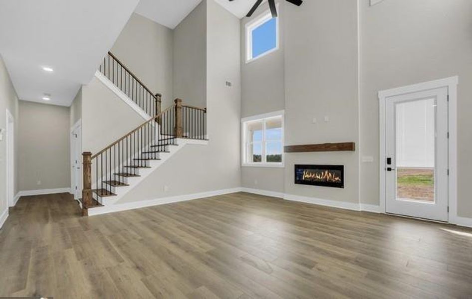 Spacious, unfurnished interior of a new home in , Jackson (Image 11).