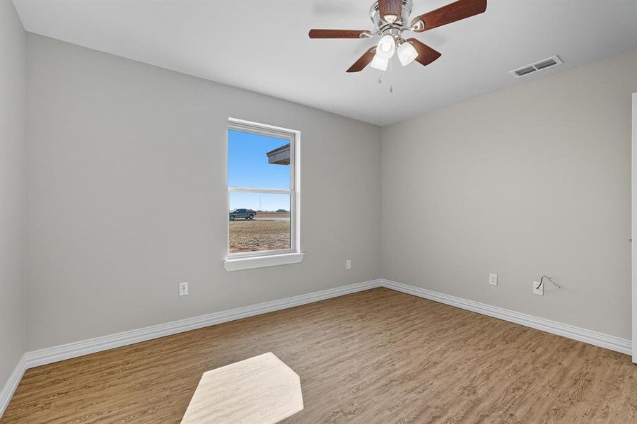 Spacious, unfurnished interior of a new home in , Hawley (Image 21).