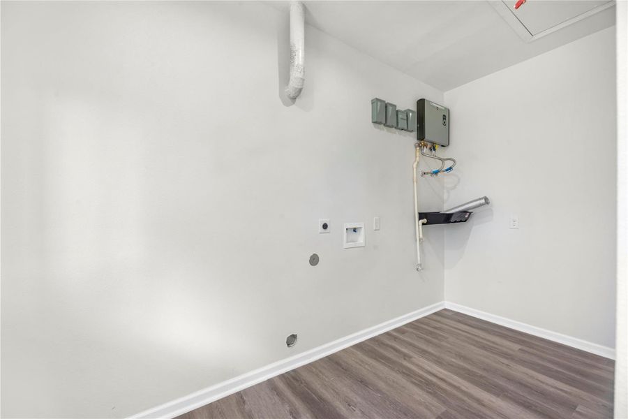 Spacious, unfurnished interior of a new home in , Alvin (Image 12). Spacious, unfurnished interior of a new home in , Alvin (Image 12).