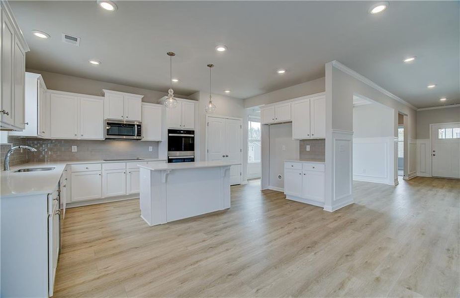 Furnished interior view inside a new home in Chapel Hill, Newnan (Image 5). Furnished interior view inside a new home in Chapel Hill, Newnan (Image 5).