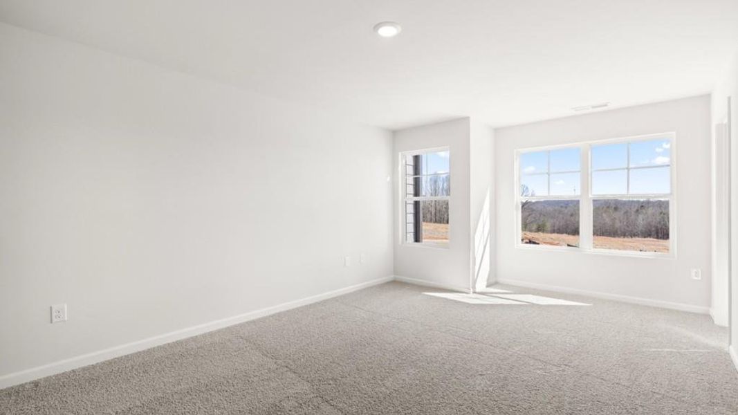 Spacious, unfurnished interior of a new home in Hughes Court, Dawsonville (Image 14).
