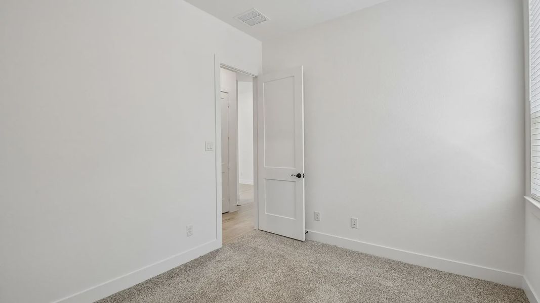 Spacious, unfurnished interior of a new home in Artavia, Conroe (Image 41).