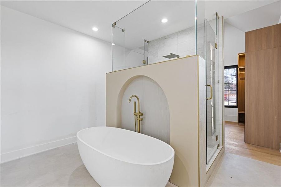 Furnished interior view inside a new home in , Alpharetta (Image 11).