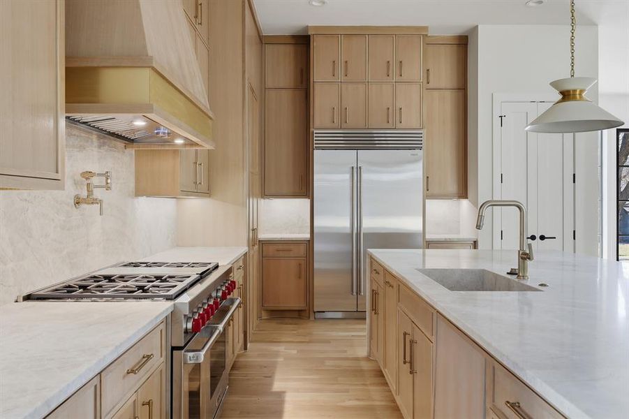 Furnished interior view inside a new home in , Dallas (Image 19).