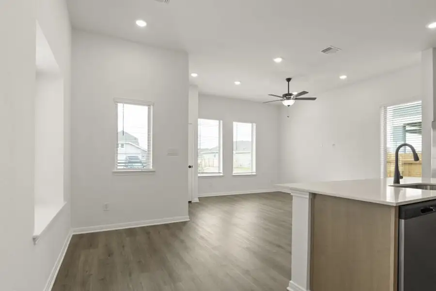 Representative unfurnished interior of a home built from the Mesquite by Pacesetter Homes in Blanco Vista, San Marcos (Image 34).