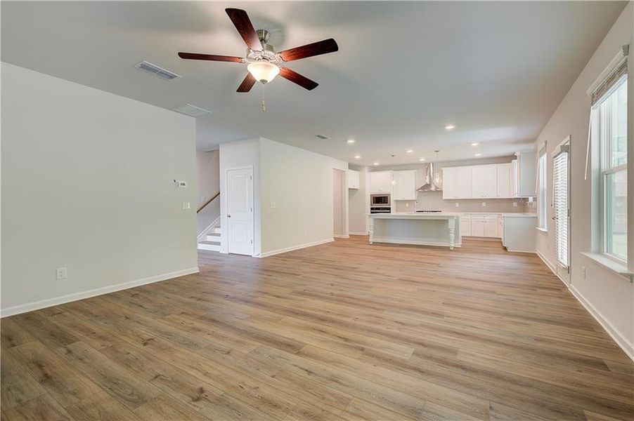 Spacious, unfurnished interior of a new home in Hamilton Lakes, Lawrenceville (Image 31).