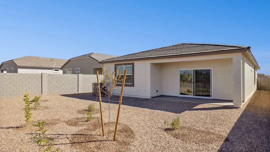 Exterior details and patio area of a home in Copper Falls, Buckeye (Image 3).