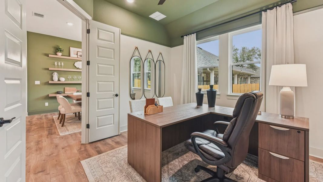 Representative furnished interior of a home built from the Sicily by Chesmar Homes in Crescent Bluff, Georgetown (Image 11). Representative furnished interior of a home built from the Sicily by Chesmar Homes in Crescent Bluff, Georgetown (Image 11).