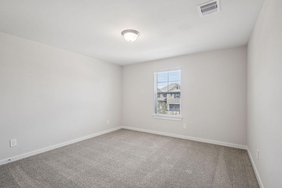 Spacious, unfurnished interior of a new home in Kingdom Heights, Rosenberg (Image 41).