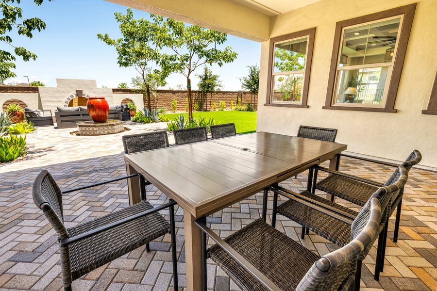 Representative exterior details of a home built from the Ventana Plan 4507 by Tri Pointe Homes in Waterston Central, Gilbert (Image 4).