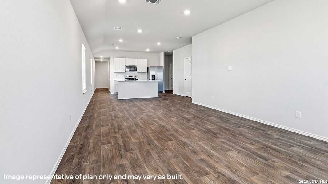 Spacious, unfurnished interior of a new home in Applewood, San Antonio (Image 20).