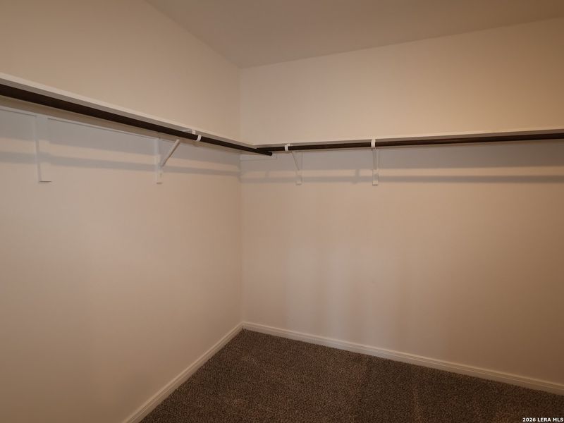 Spacious, unfurnished interior of a new home in Chaparral Ranch, Floresville (Image 26).