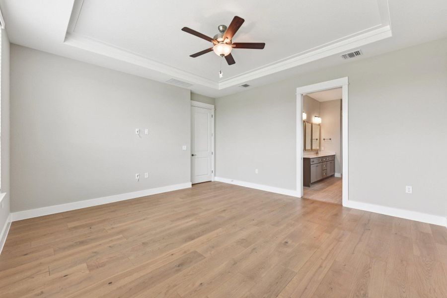 Spacious, unfurnished interior of a new home in Sun City Texas, Georgetown (Image 26).