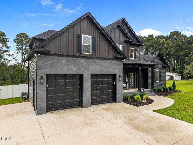 9-web-or-mls-DJI_20250814121224_0352_D 9-web-or-mls-DJI_20250814121224_0352_D