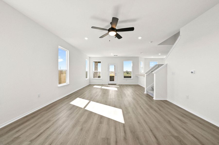 Spacious, unfurnished interior of a new home in Stoney Chase, Del Valle (Image 30). Spacious, unfurnished interior of a new home in Stoney Chase, Del Valle (Image 30).