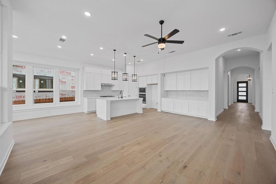 Image 26 of a home in Lakeside at Tessera on Lake Travis.