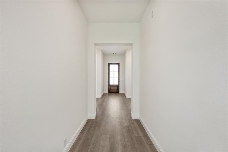 Spacious, unfurnished interior of a new home in East Oak Creek 60-65, Commerce (Image 31).