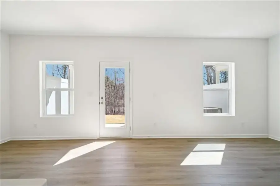 Spacious, unfurnished interior of a new home in Langston Reserve, Cartersville (Image 15).