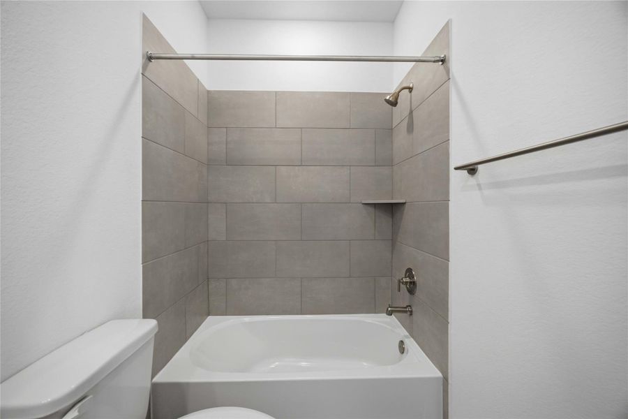 Furnished interior view inside a new home in Sienna, Missouri City (Image 13). Furnished interior view inside a new home in Sienna, Missouri City (Image 13).