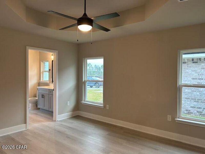 Spacious, unfurnished interior of a new home in College Station, Panama City (Image 7).