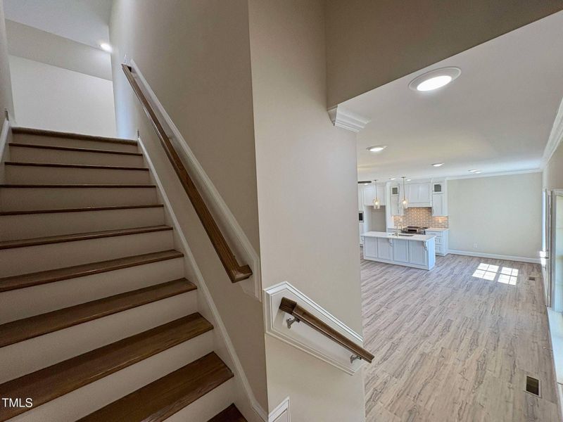 Upstairs Hallway (5)