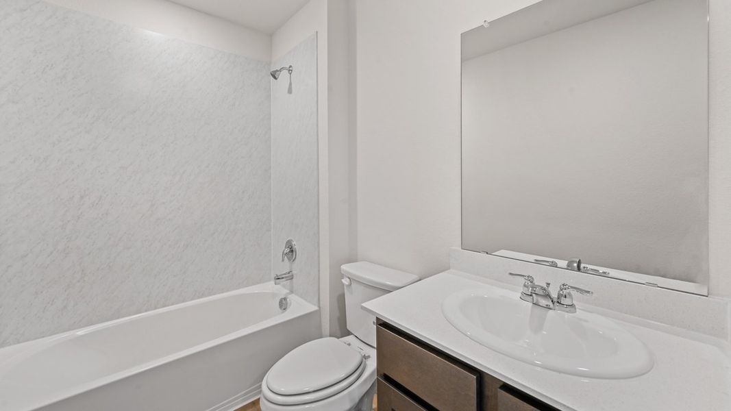 Representative furnished interior of a home built from the OZARK by D.R. Horton in Northspur, Forney (Image 11). Representative furnished interior of a home built from the OZARK by D.R. Horton in Northspur, Forney (Image 11).